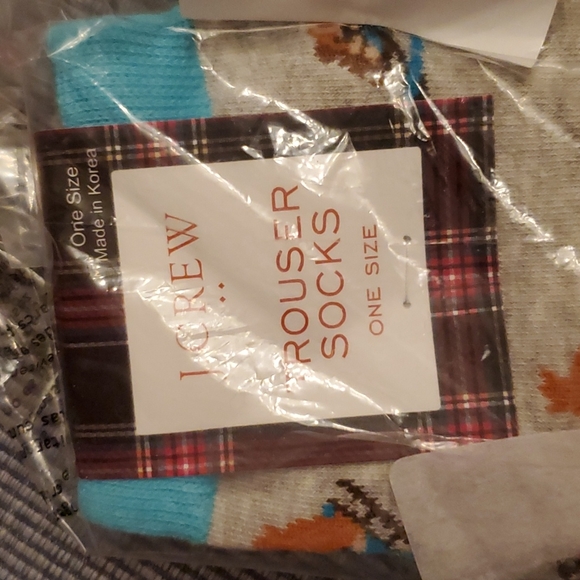 NWT & in packaging. Two pairs J. Crew Cotton holiday socks. Dogs on sleds. - Picture 8 of 10